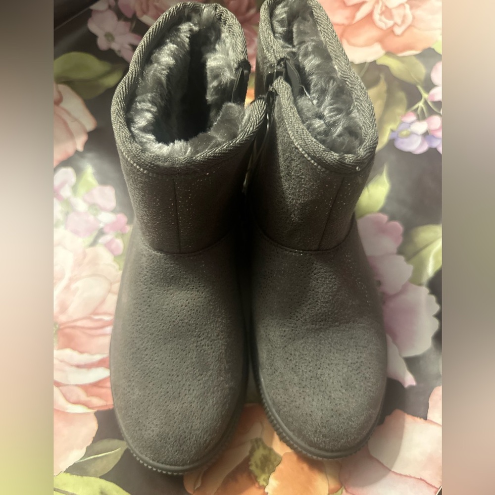 Kids Cat and Jack Gray Holland Boots